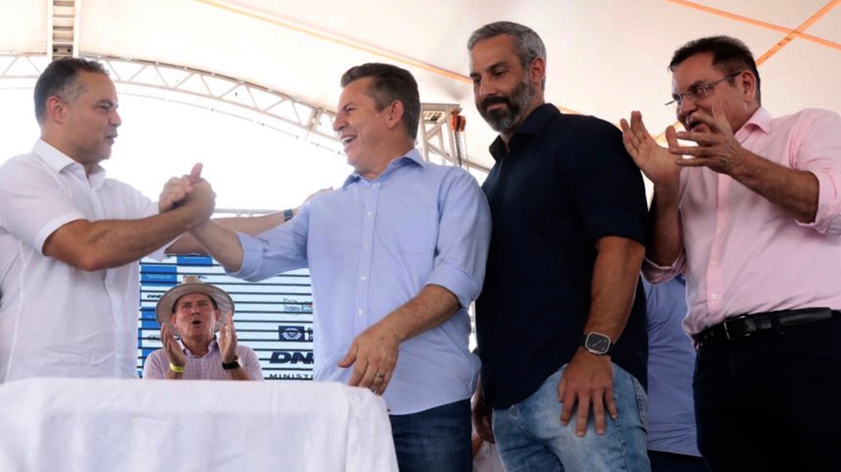 Assinada ordem para asfaltar trecho da BR-158 no Araguaia; ministro destaca articulação de Mauro