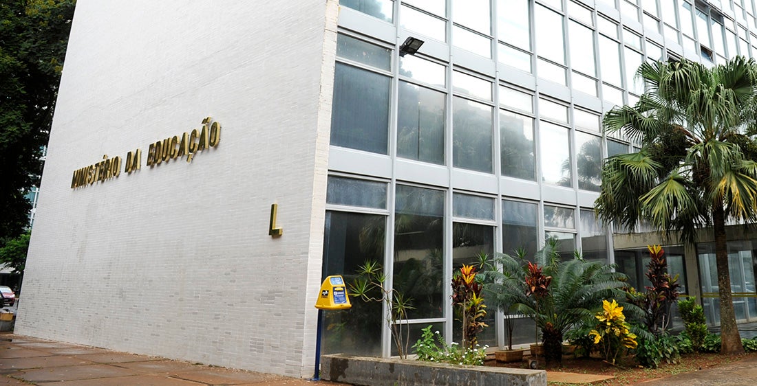 Ministério quer retomar oferta de vagas não preenchidas no Fies
