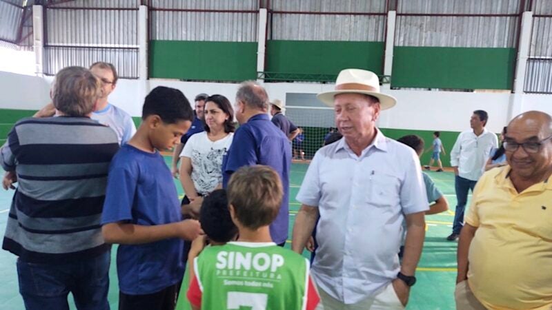 Sinop: prefeito entrega obra de modernização de ginásio de esportes