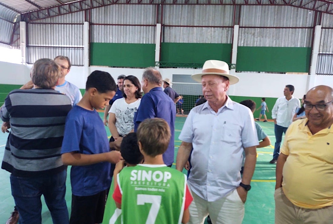 Sinop: prefeito entrega obra de modernização de ginásio de esportes