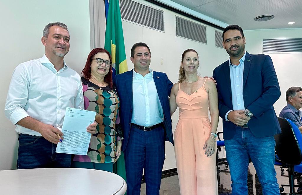 Governo de MT firma parceria com Conab para assumir administração de armazém de grãos e auxiliar produtores