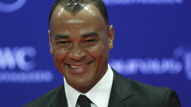 Cafu faz acordo e suspende venda de mansão de R$ 27 milhões em leilão