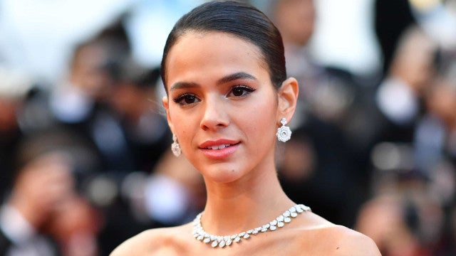 Bruna Marquezine e a tatuagem que fez com Neymar