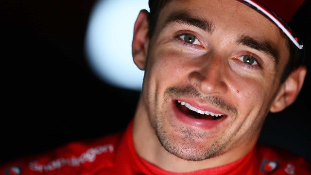 Em treino com lagarto na pista, Leclerc lidera 1ª sessão do GP de Cingapura de F-1