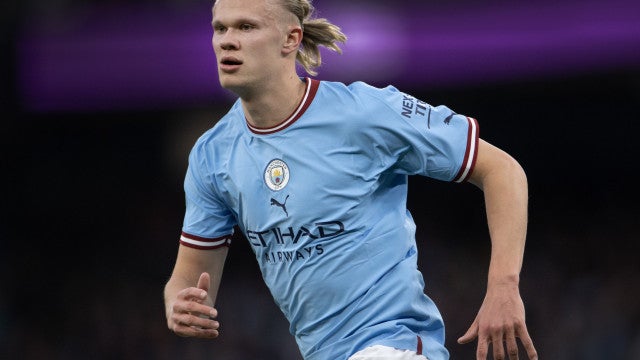 Haaland faz 3 gols, Manchester bate Fulham e mantém 100% no Inglês; Tottenham goleia e encosta