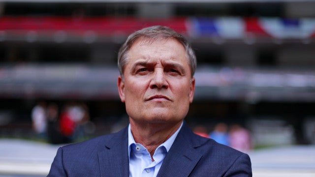 Aguirre lamenta expulsão de Soteldo em nova derrota do Santos: ‘Não pode acontecer’