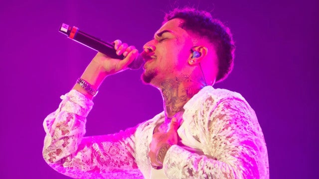 Veigh faz show sem banda e sem distorcer voz entre R&B e rap no The Town