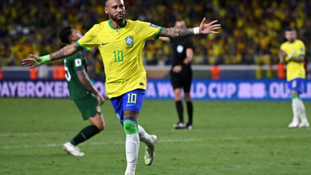 Neymar e Rodrygo brilham em goleada do Brasil na estreia de Diniz