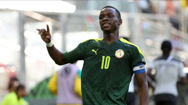 Jogador de apenas 15 anos já fez a estreia pela seleção de Senegal