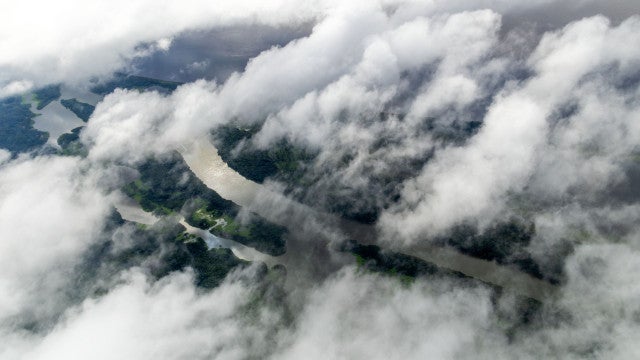 Amazonas monta força-tarefa para identificar vítimas de acidente aéreo