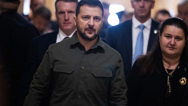 Zelensky descarta negociações com Putin: "Não falarei com ele"