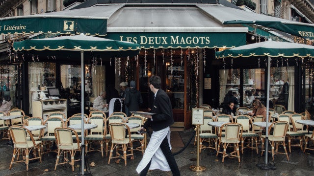 Les Deux Magots, café tradicional de Paris, ganha filial em São Paulo