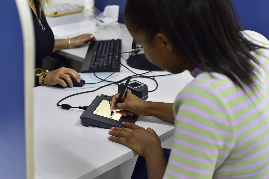 Politec suspende emissão da carteira de identidade para ajustes no sistema determinados pelo Governo Federal