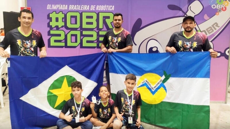 Alunos de Nova Mutum participam de olimpíada de robótica em Salvador  