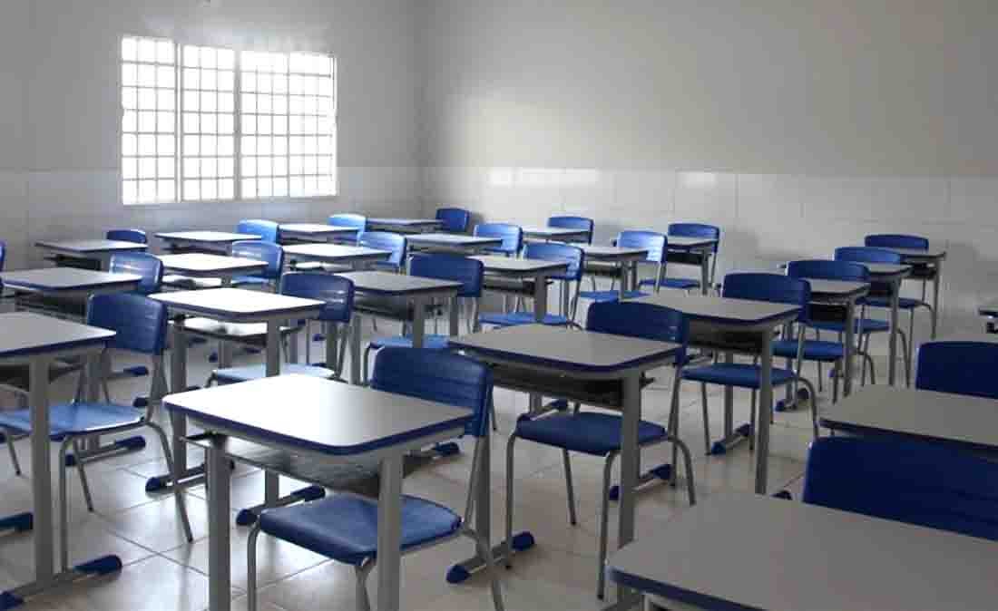 Nova Mutum licita compra de mobiliários para escolas e creches em três bairros