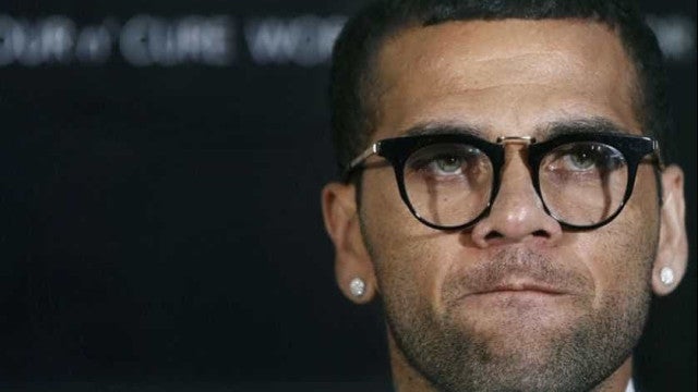 Ex-mulher diz se arrepender por defender Daniel Alves em caso de agressão sexual: ‘Fui usada’