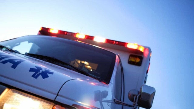 Ônibus de excursão religiosa capota e deixa ao menos 8 mortos no interior de SP