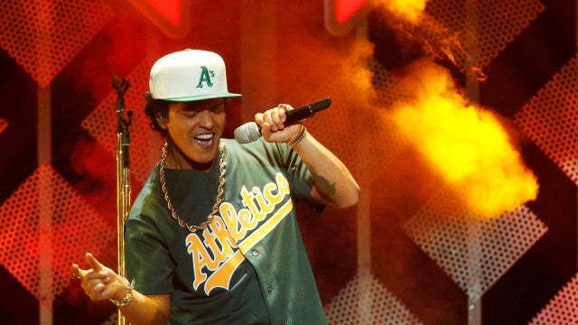 Bruno Mars consegue deixar Israel após declaração de guerra e show suspenso