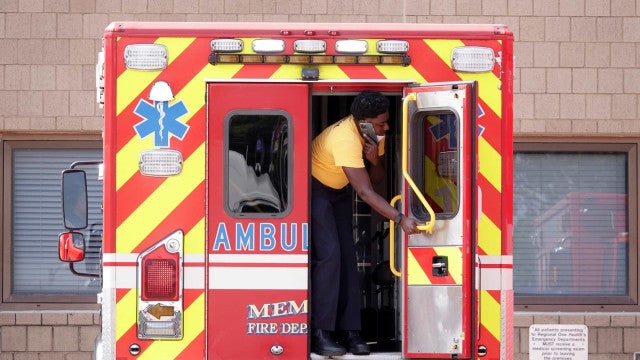 Homem invade escola na França e mata professor; polícia suspeita de terrorismo