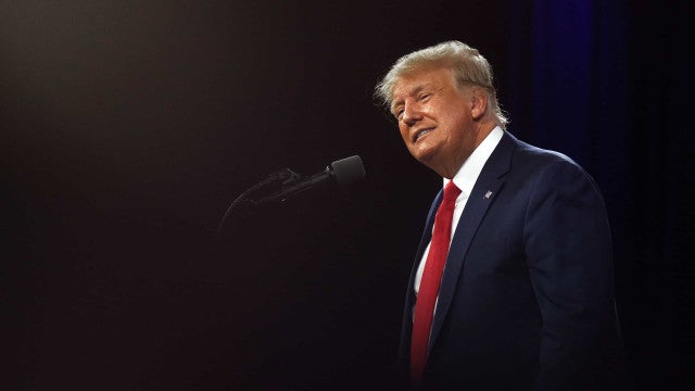 Trump diz que pretende ir a julgamento por suspeita de fraude nesta segunda