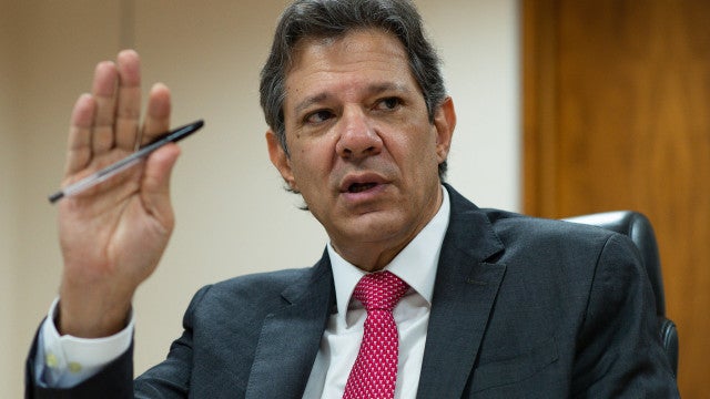 Haddad e Messias se reúnem com Barroso para discutir revisão do FGTS