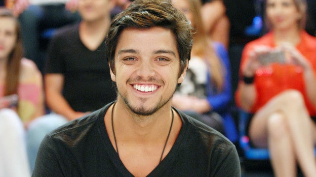 Rodrigo Simas acerta com a Globo e será Zé Venâncio em ‘Renascer’