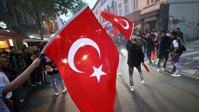 Sede de governo da Turquia é alvo de atentado a bomba