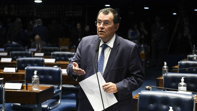 Eduardo Braga marca entrega do relatório da reforma tributária para dia 24 de outubro