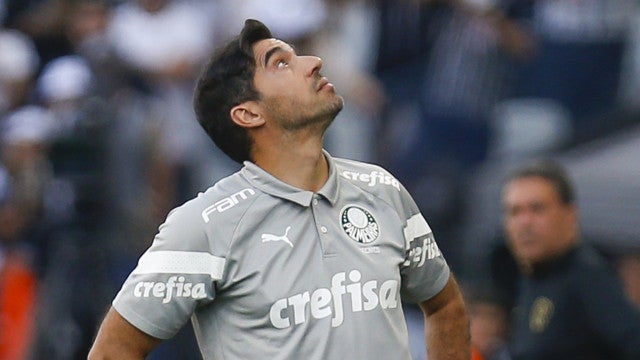 Palmeiras ganha terceira seguida, assume vice-liderança do Brasileirão e pressiona o Botafogo