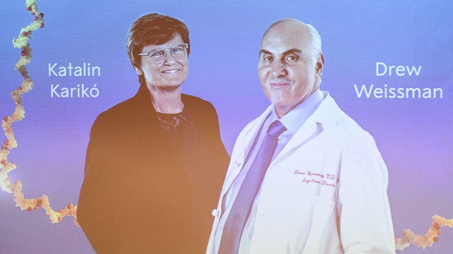 Nobel de Medicina 2023 vai para dupla que ajudou a desenvolver vacinas de mRNA
