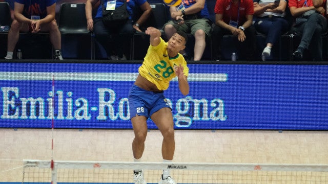 Quem é Darlan, destaque do vôlei que faz ‘jutsu’ de Naruto e disputa posição com o irmão