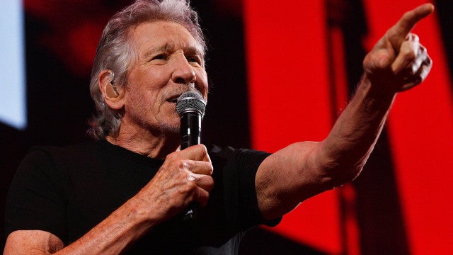 Roger Waters perde a paciência com fãs que conversavam em show