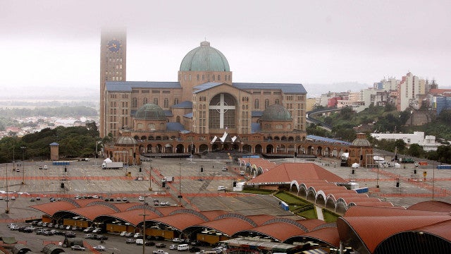 Aparecida espera 250 mil fiéis para celebrações da Padroeira do Brasil