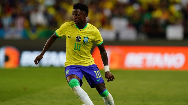 Vinicius Júnior admite partida ruim e Casemiro pede para seleção ser ‘realista’