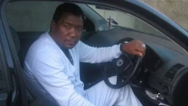 Homem morre afogado durante batismo e ninguém percebe