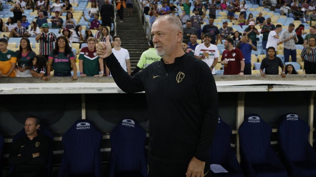 Mano admite partida ruim do Corinthians e lamenta tropeço: ‘Nos desorganizamos taticamente’