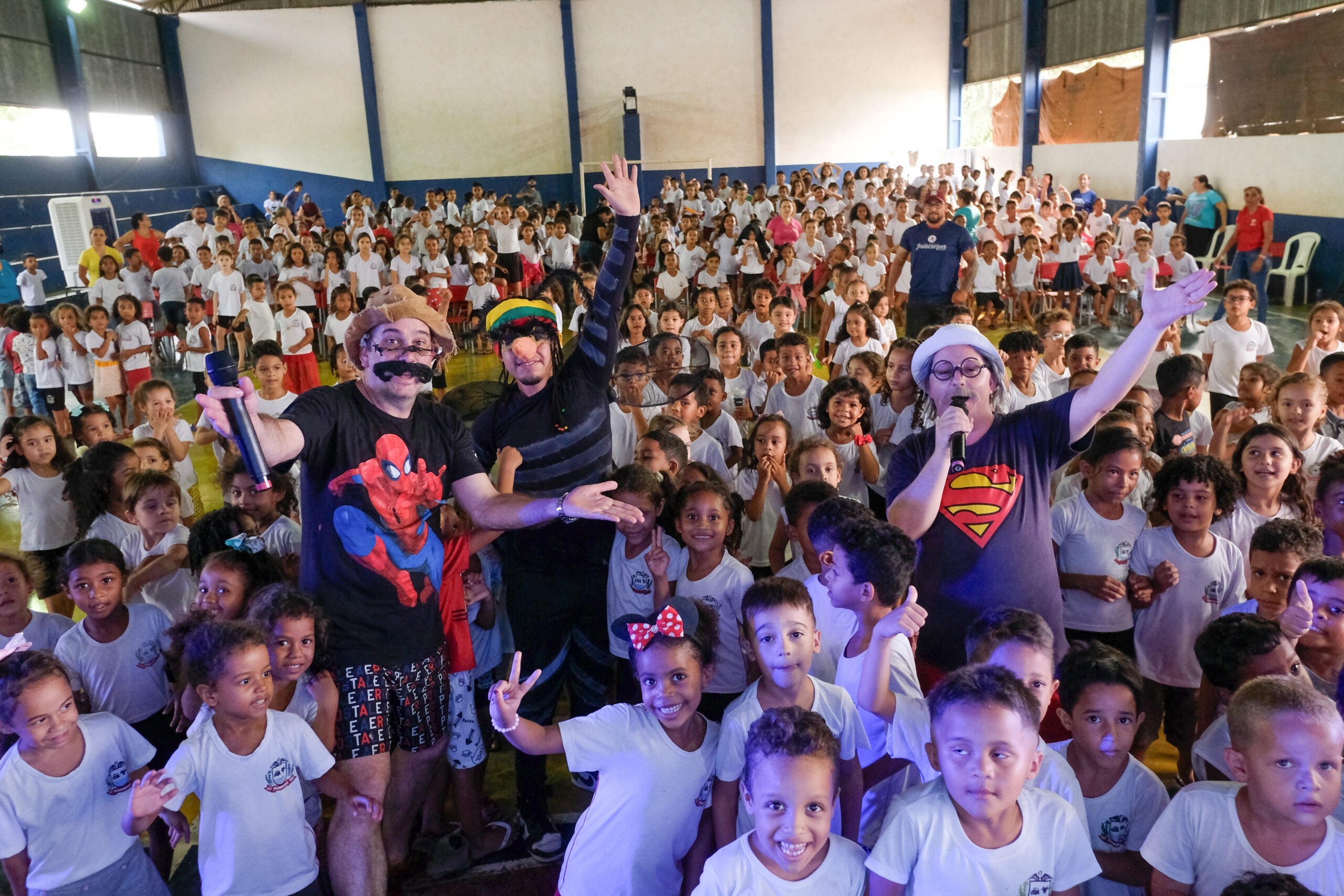 Tchó e Béppi apresentam peça a estudantes de Guarantã do Norte nesta quarta-feira