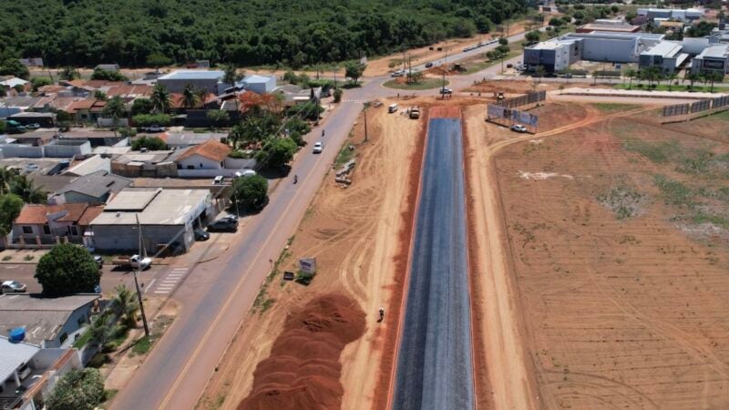 Sinop: começa ser feito asfalto no prolongamento da duplicação na avenida dos Tarumãs