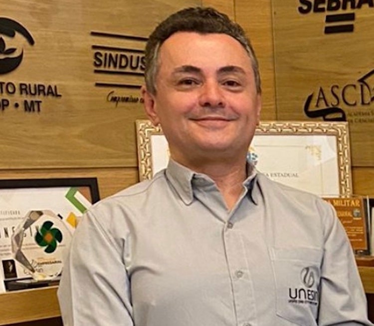 Sinop: Cleyton Laurindo é eleito presidente UNESIN