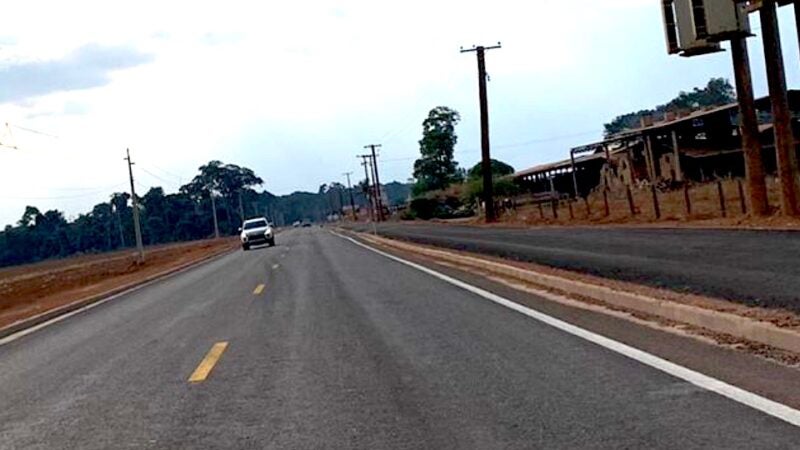 Governador inaugura na 4ª em Sinop asfaltamento de duas estradas em Sinop