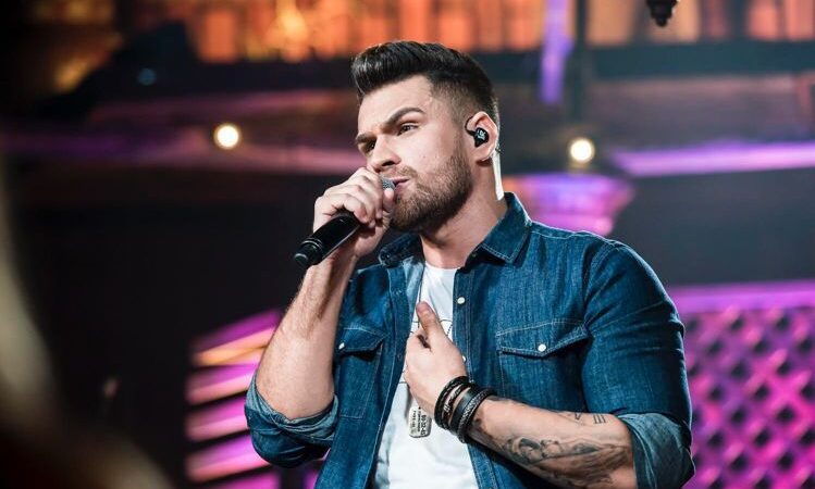 Sertanejo Luan Vittor anuncia hit “Bebe me Liga” e retorna aos palcos em show no CTN, em São Paulo