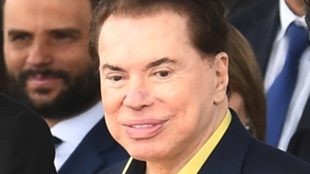 Silvio Santos aparece brincando em família meses após afastamento da televisão