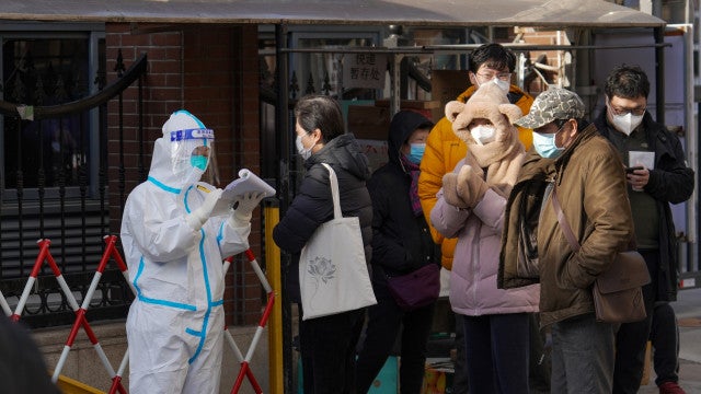 Surto de doença respiratória na China gera alerta, mas risco de epidemia é baixo