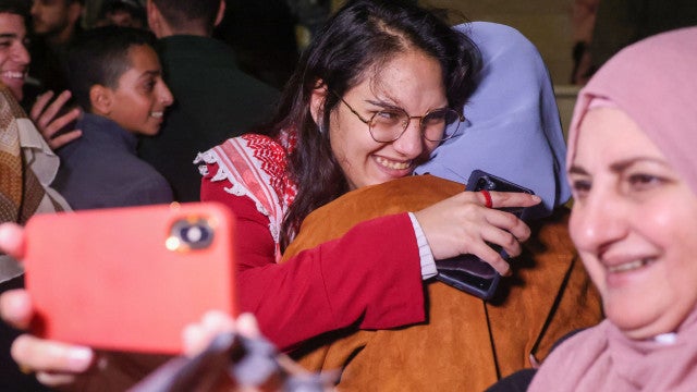 Hamas liberta 24 reféns em primeiro dia de cessar-fogo com Israel