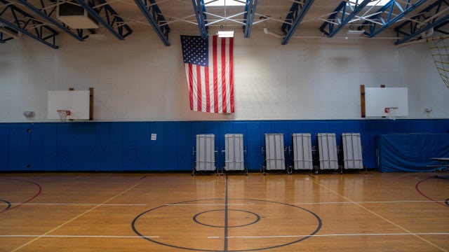 EUA: Briga em quadra de escola acaba em esfaqueamento com um morto