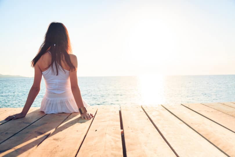 Os Desafios de Ser Solteiro em um Mundo Focado em Casais