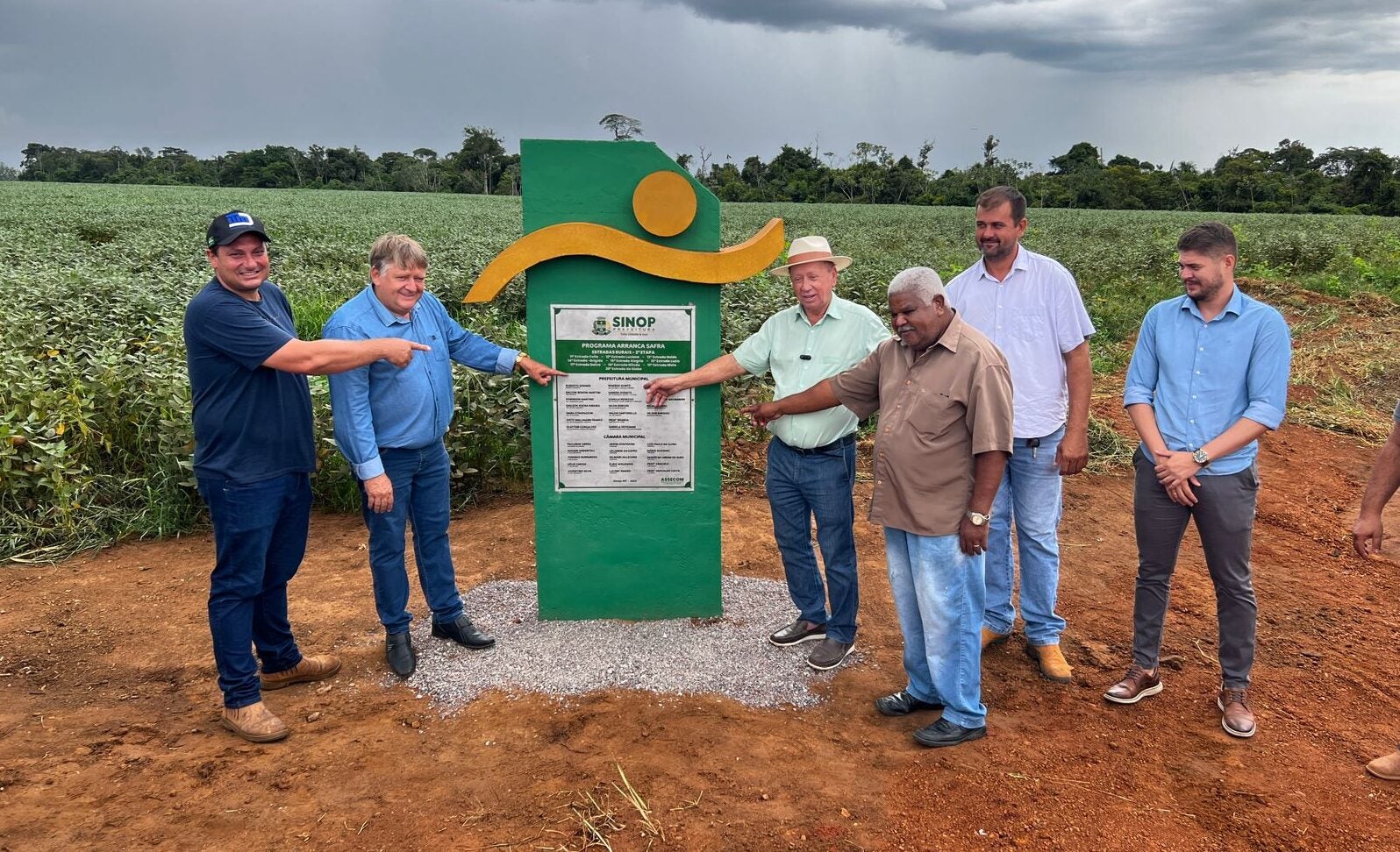 Sinop: prefeitura entrega 20 estradas recuperadas na 2º etapa do programa Arranca Safra