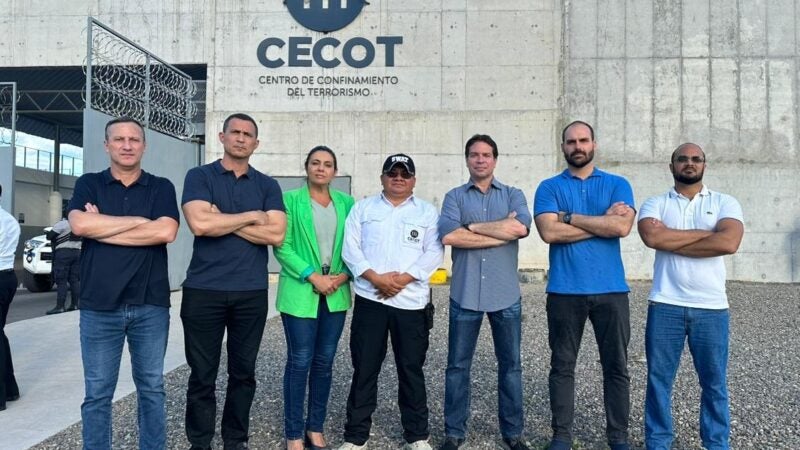 El Salvador: deputado Coronel Assis avalia ser possível reverter criminalidade no Brasil com o exemplo de coragem de Bukele