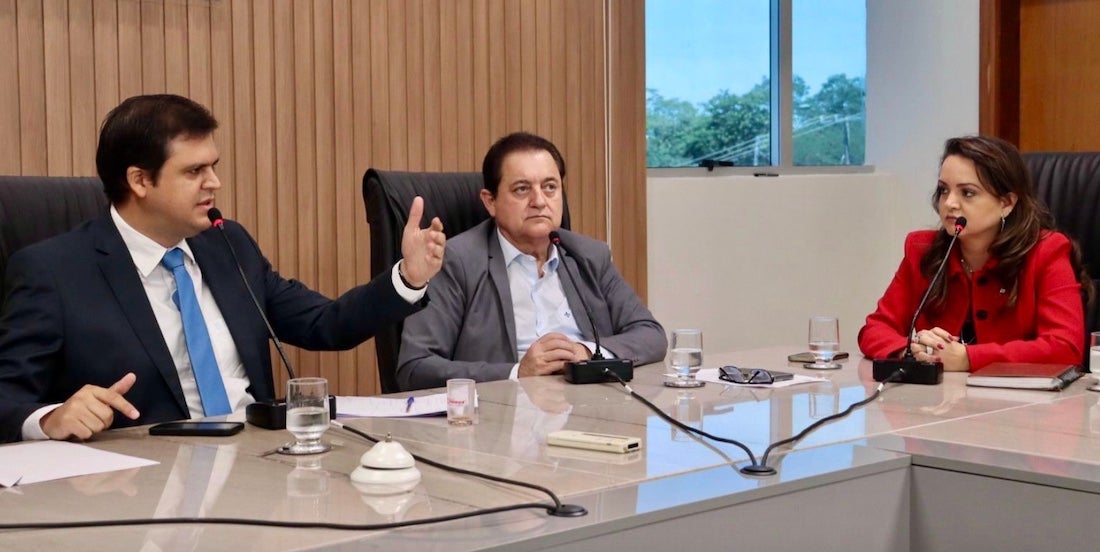 Deputados criticam mudança de traçado da ferrovia Rondonópolis-Lucas e querem suspender licença