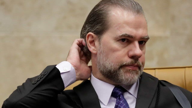 Dias Toffoli segue Zanin e vota por devolução de revisão da vida toda ao STJ